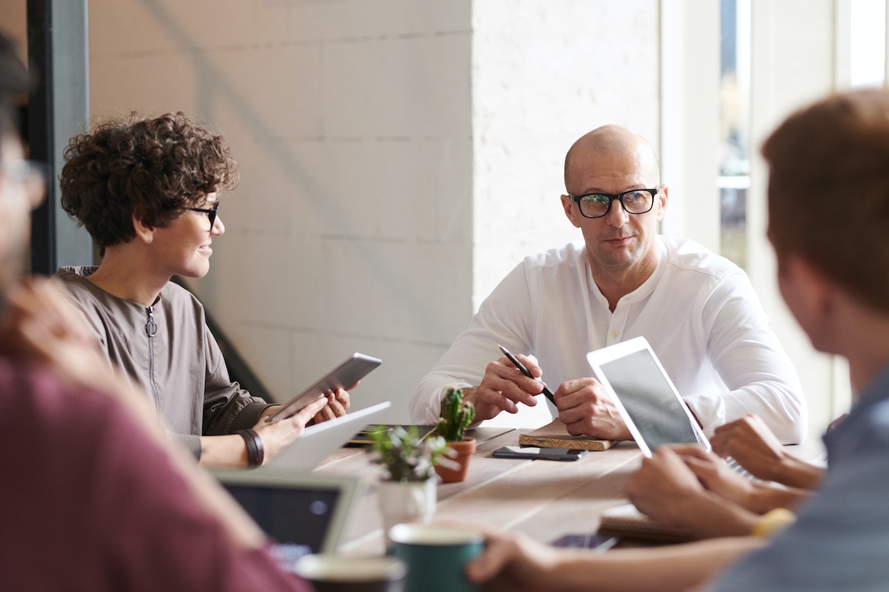 How a Goal Achievement Coach Helps You Reach Results That Stick